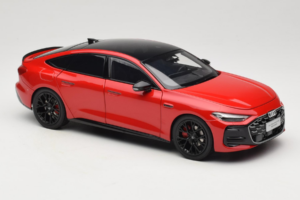 Audi A5L Sportback Röd OEM 1:18 ZAM60004A Metall — bild 6 av 8