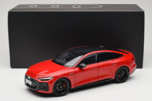 Audi A5L Sportback Röd OEM 1:18 ZAM60004A Metall — bild 8 av 8