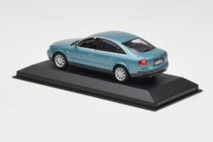 Audi A6 C5 Ljusblå Minichamps 1:43 AUDI004 Metall — bild 3 av 4