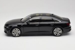 Audi A6L C8 Svart Paudi Model 1:18 42499 Metall — bild 4 av 8