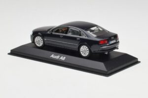 Audi A8 D3 Mauritius Blå Metallic Minichamps 1:43 5010508123 Metall — bild 3 av 4