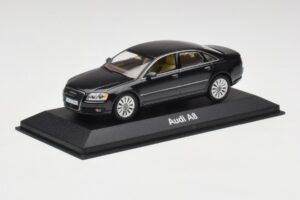 Audi A8 D3 Phantom Svart Minichamps 1:43 5010508133 Metall — bild 2 av 4