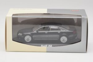 Audi A8 D3 Phantom Svart Minichamps 1:43 5010508133 Metall — bild 4 av 4