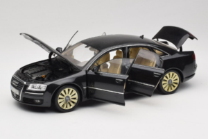 Audi A8 D3 W12 Svart Kyosho 1:18 5010508135 Metall — bild 2 av 8