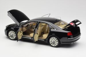 Audi A8 D3 W12 Svart Kyosho 1:18 09212BK Metall — bild 5 av 8