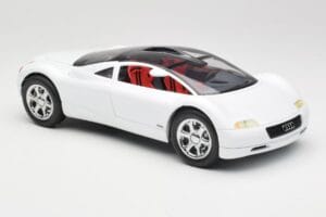 Audi Avus Quattro Alpine White Revell 1:18 08913 Metall — bild 6 av 8