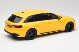 Audi RS4 B9 Avant 25-årsjubileum Vegas Gul GT Spirit 1:18 GT935 Resin — bild 2 av 6