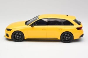 Audi RS4 B9 Avant 25-årsjubileum Vegas Gul GT Spirit 1:18 GT935 Resin — bild 3 av 6