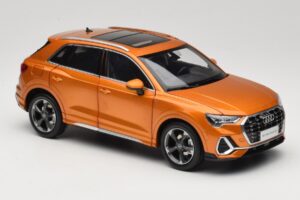 Audi Q3 F3 Orange Metallic Paudi Model 1:18 05962Q32019 Metall — bild 6 av 8