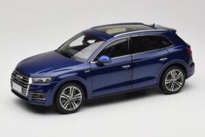 Audi Q5L FY Blå Paudi Model 1:18 33729 Metall