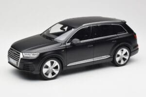 Audi Q7 4M Matt Svart Minichamps 1:18 110014001 Metall