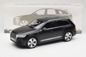 Audi Q7 4M Matt Svart Minichamps 1:18 110014001 Metall — bild 8 av 8