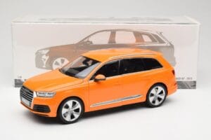 Audi Q7 4M Orange Metallic Minichamps 1:18 110014004 Metall — bild 8 av 8