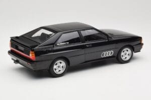 Audi Quattro Svart Metallic Minichamps 1:18 155016121 Metall — bild 2 av 6