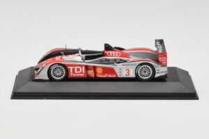 Audi R10 TDI LMP1 #3 L. Luhr / A. Premat / M. Rockenfeller 24 Hours of Le Mans 2008 Minichamps 1:43 400089903 Metall
