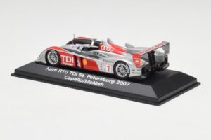 Audi R10 TDI #1 R. Capello / A. McNish / T. Kristensen 24 Hours of Le Mans 2007 Minichamps 1:43 5020700243 Metall — bild 3 av 4