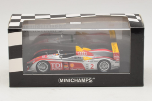 Audi R10 TDI LMP1 #2 R. Capello / T. Kristensen 2007 Minichamps 1:43 400071602 Metall — bild 4 av 4