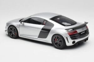Audi R8 GT Type 42 Ice Silver Metallic Kyosho 1:18 09218IS Metall — bild 7 av 8