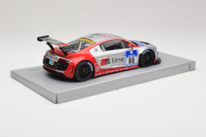 Audi R8 LMS #99 F. Biela / P. Kaffer / M. Fässler / M. Hennerici Phoenix Racing 24 Hours Nürburgring 2009 Spark 1:18 18S041 R — bild 3 av 6
