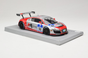 Audi R8 LMS #99 F. Biela / P. Kaffer / M. Fässler / M. Hennerici Phoenix Racing 24 Hours Nürburgring 2009 Spark 1:18 18S041 R — bild 4 av 6