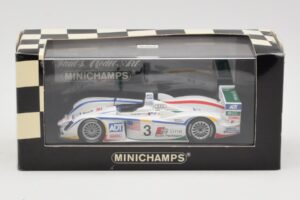 Audi R8 LMP1 #3 J. Lehto / M. Werner / T. Kristensen 24 Hours of Le Mans Winner 2005 Minichamps 1:43 400051303 Metall — bild 4 av 4