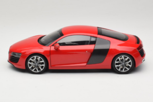 Audi R8 Röd Kyosho 1:18 09213R Metall — bild 4 av 8