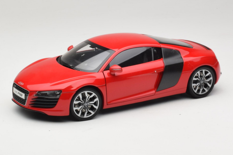 Audi R8 Röd Kyosho 1:18 09213R Metall