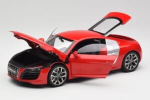 Audi R8 V10 Brilliant Röd Kyosho 1:18 09216RR Metall — bild 2 av 8