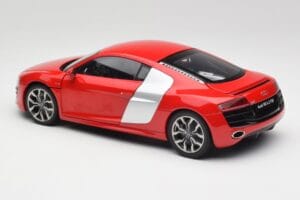 Audi R8 V10 Brilliant Röd Kyosho 1:18 09216RR Metall — bild 7 av 8