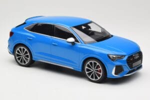 Audi RS Q3 F3 Sportback Blå Minichamps 1:18 155018101 Metall — bild 4 av 6