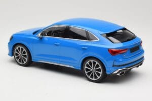 Audi RS Q3 F3 Sportback Blå Minichamps 1:18 155018101 Metall — bild 5 av 6
