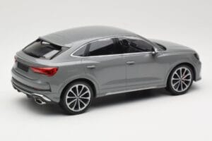 Audi RS Q3 F3 Sportback Grå Minichamps 1:18 155018100 Metall — bild 2 av 6
