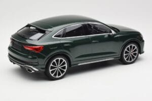 Audi RS Q3 Sportback 8U Green Metallic Minichamps 1:18 155018102 Metall — bild 2 av 6