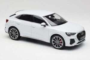 Audi RS Q3 F3 Sportback Glacier White Metallic Minichamps 1:18 155018105 Metall — bild 4 av 6