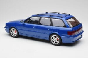 Audi RS2 B4 Avant Blå Otto 1:12 G075 Resin — bild 5 av 6