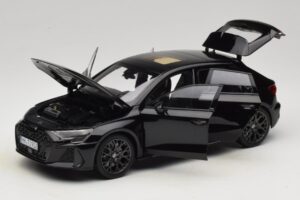 Audi RS3 8Y Sportback Myth Black Norev 1:18 188388 Metall — bild 2 av 8