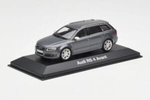 Audi RS4 B7 Avant Grå Minichamps 1:43 5010509223 Metall — bild 2 av 4