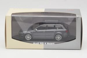 Audi RS4 B7 Avant Grå Minichamps 1:43 5010509223 Metall — bild 4 av 4