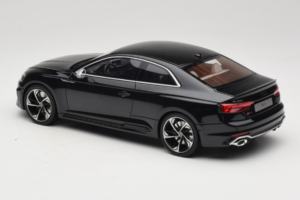 Audi RS5 B9 Coupe Svart GT Spirit 1:18 GT751 Resin — bild 5 av 6