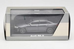 Audi RS6 C6 Daytona Grey Minichamps 1:43 5010810123 Metall — bild 4 av 4