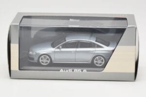 Audi RS6 C6 Monza Silver Minichamps 1:43 5010810113 Metall — bild 4 av 4