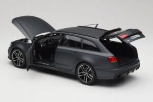 Audi RS6 C7 Avant Matt Grey Minichamps 1:18 110012012 Metall — bild 5 av 8