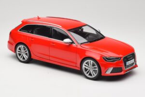 Audi RS6 C7 Avant Röd Minichamps 1:18 110012011 Metall — bild 6 av 8