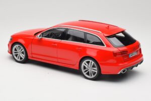 Audi RS6 C7 Avant Röd Minichamps 1:18 110012011 Metall — bild 7 av 8