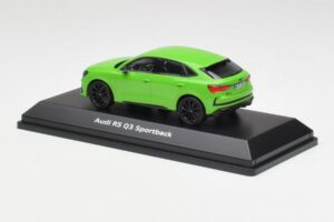 Audi RSQ3 F3 Sportback Grön Minichamps 1:43 5012013631 Metall — bild 3 av 4