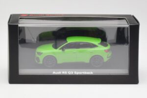 Audi RSQ3 F3 Sportback Grön Minichamps 1:43 5012013631 Metall — bild 4 av 4