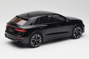 Audi RSQ8 Night Svart GT Spirit 1:18 GT305 Resin — bild 2 av 6