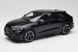 Audi RSQ8 Night Svart GT Spirit 1:18 GT305 Resin
