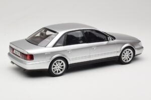 Audi S4 C4 4.2 V8 Crystal Silver Otto 1:18 OT464 Resin — bild 2 av 6