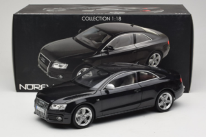 Audi S5 B8 Coupe Svart Norev 1:18 188360 Metall — bild 8 av 8